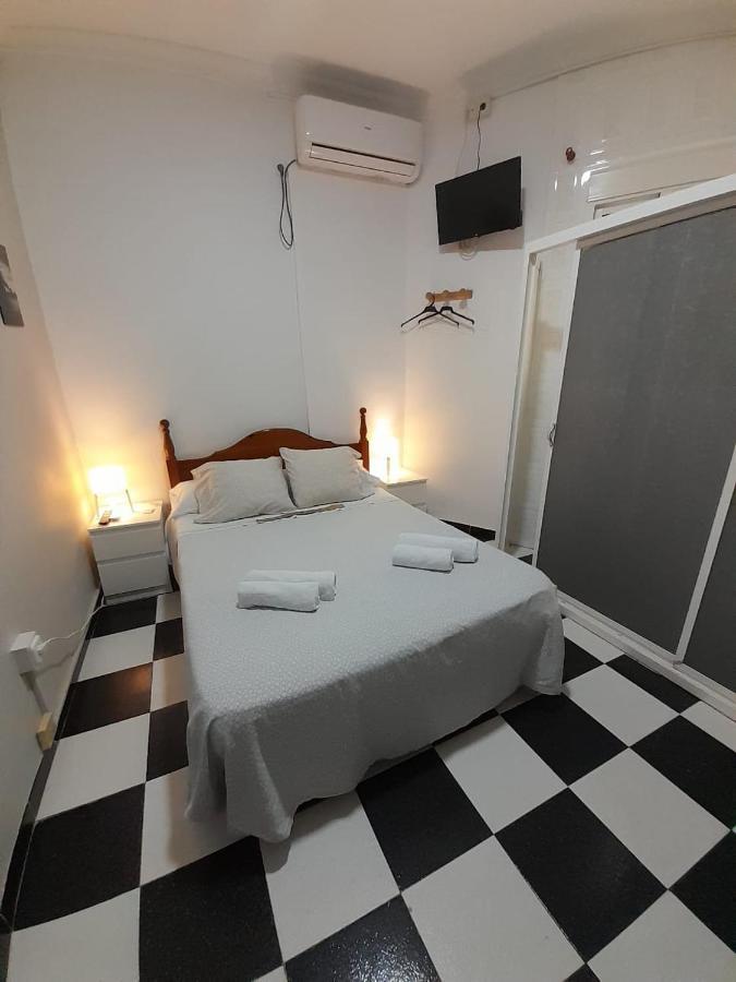 Pension Hidalgo 2 Utrera Dış mekan fotoğraf